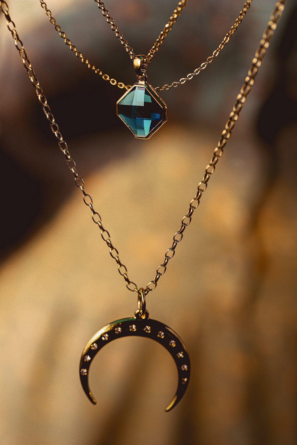 Gold and diamond necklace